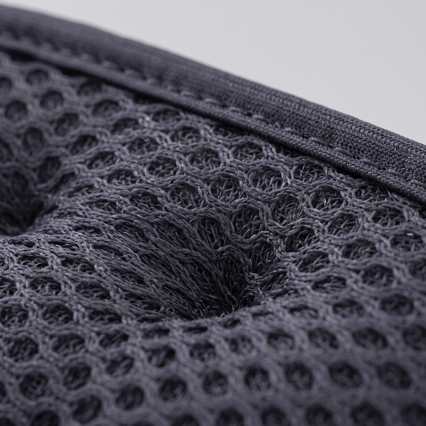 Air Mesh Bathtub Pillow with Neck & Back Support