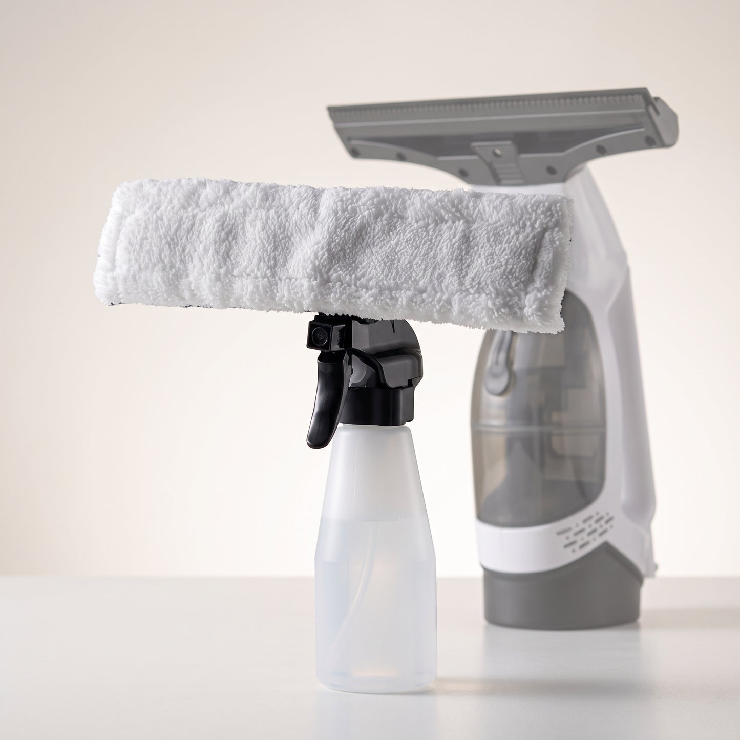 Cordless Window Vacuum Cleaner with Squeegee & Telescopic Handle
