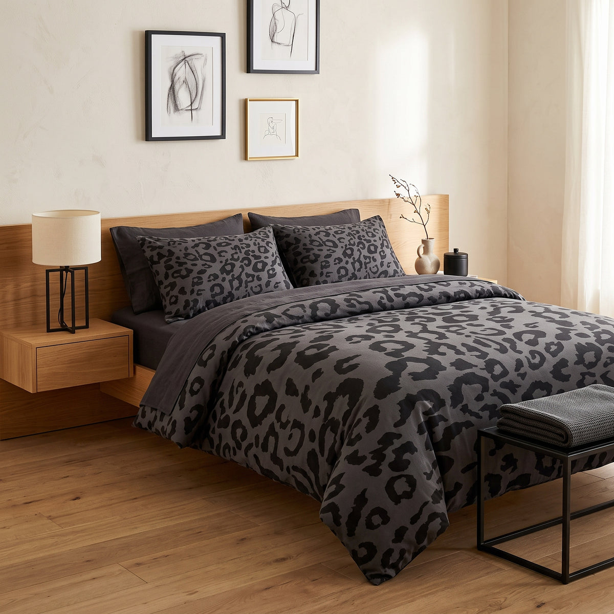 Dark Leopard 3-Piece Printed Duvet Cover Bedding Set