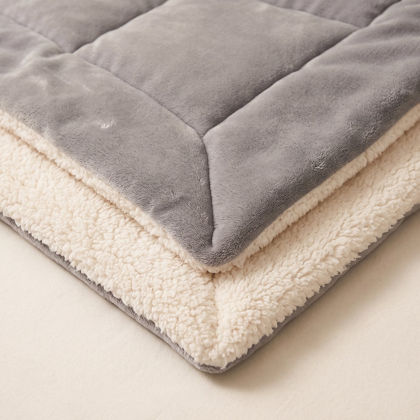 Double-Sided Faux Lambswool Fleece Cozy Blanket
