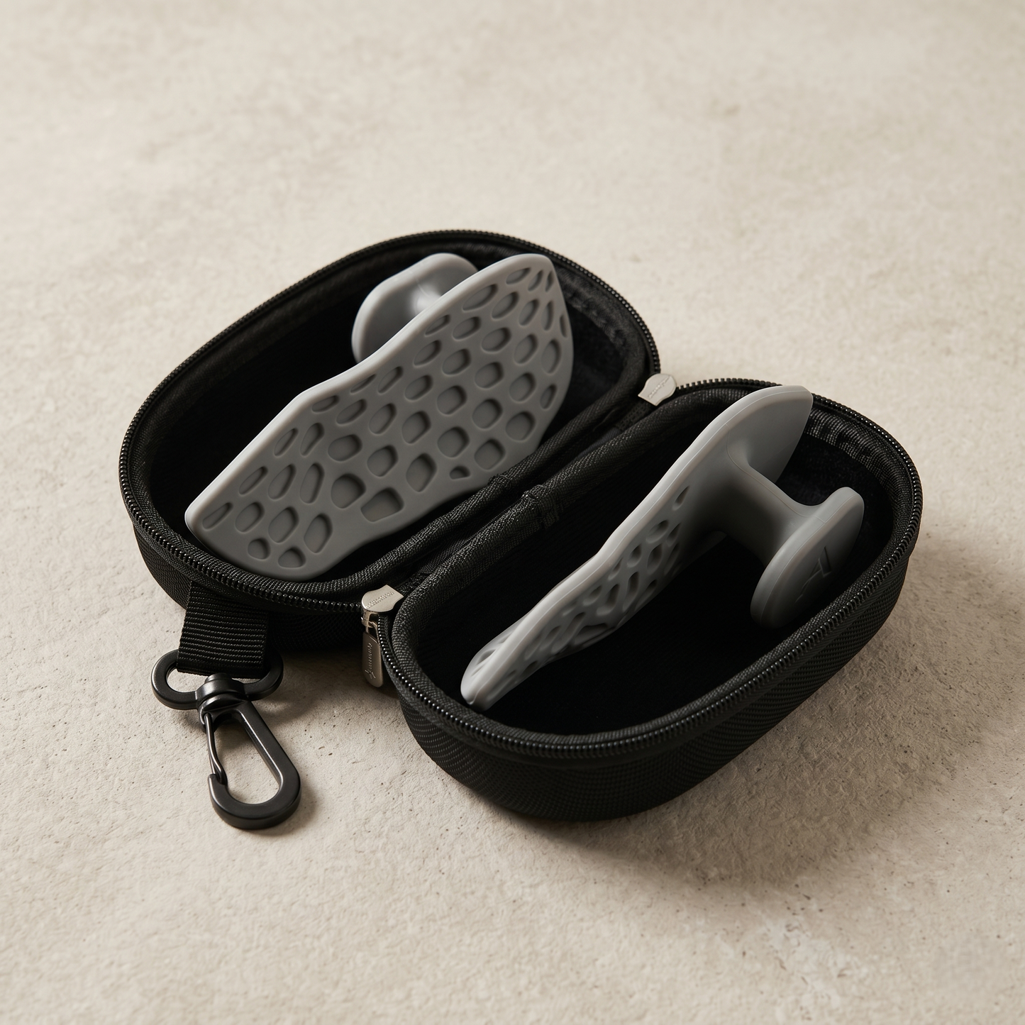 Ergonomic Silicone Weightlifting Grip Pads with Textured Palm Support for Gym Training