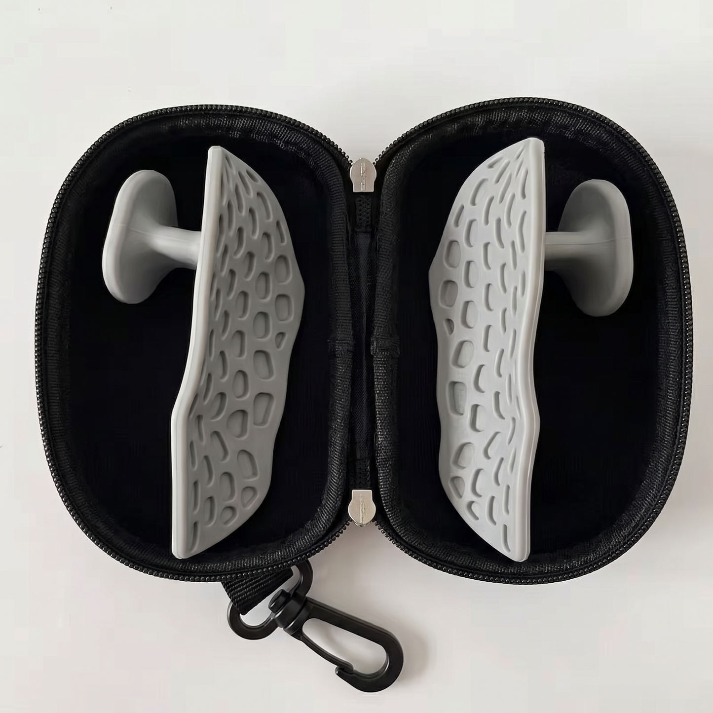 Ergonomic Silicone Weightlifting Grip Pads with Textured Palm Support for Gym Training