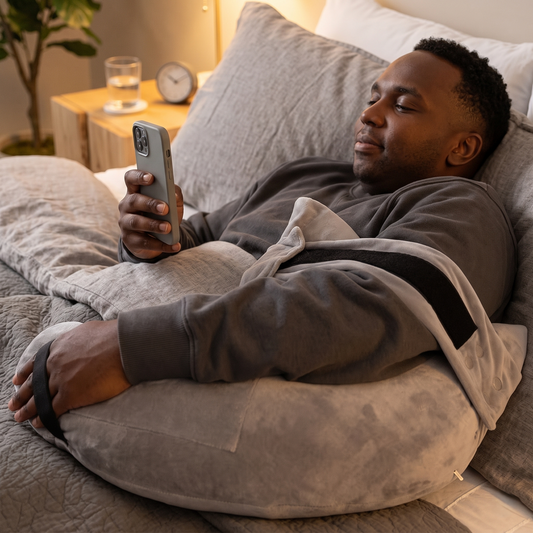 Hands-Free Comfort Pillow – Relax, Scroll & Unwind Without Holding Your Phone