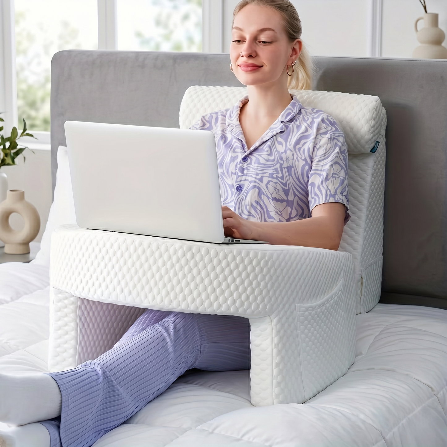 Ergonomic Reading & Laptop Support Cushion with Side Pockets