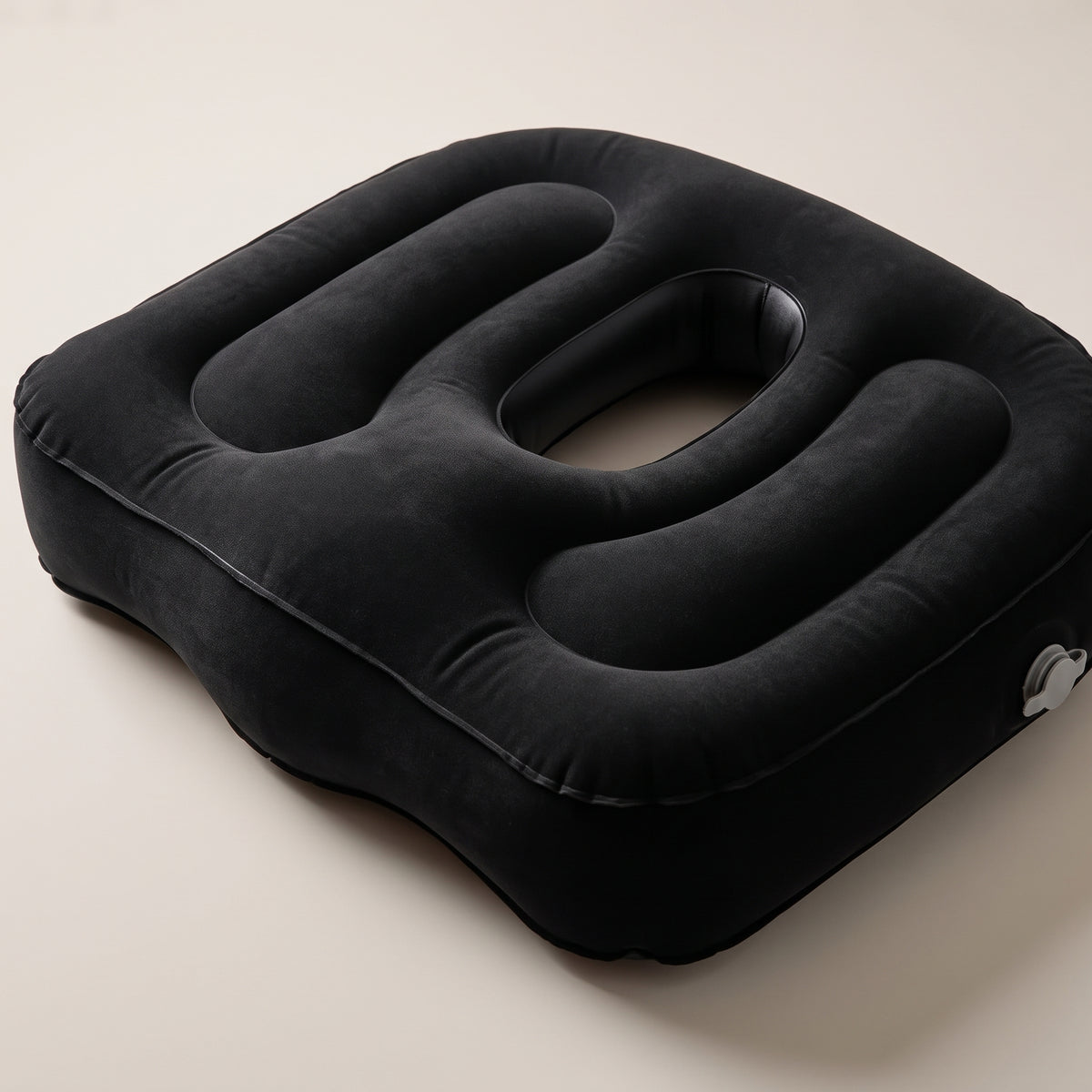 Inflatable Contoured Seat Cushion with Center Opening
