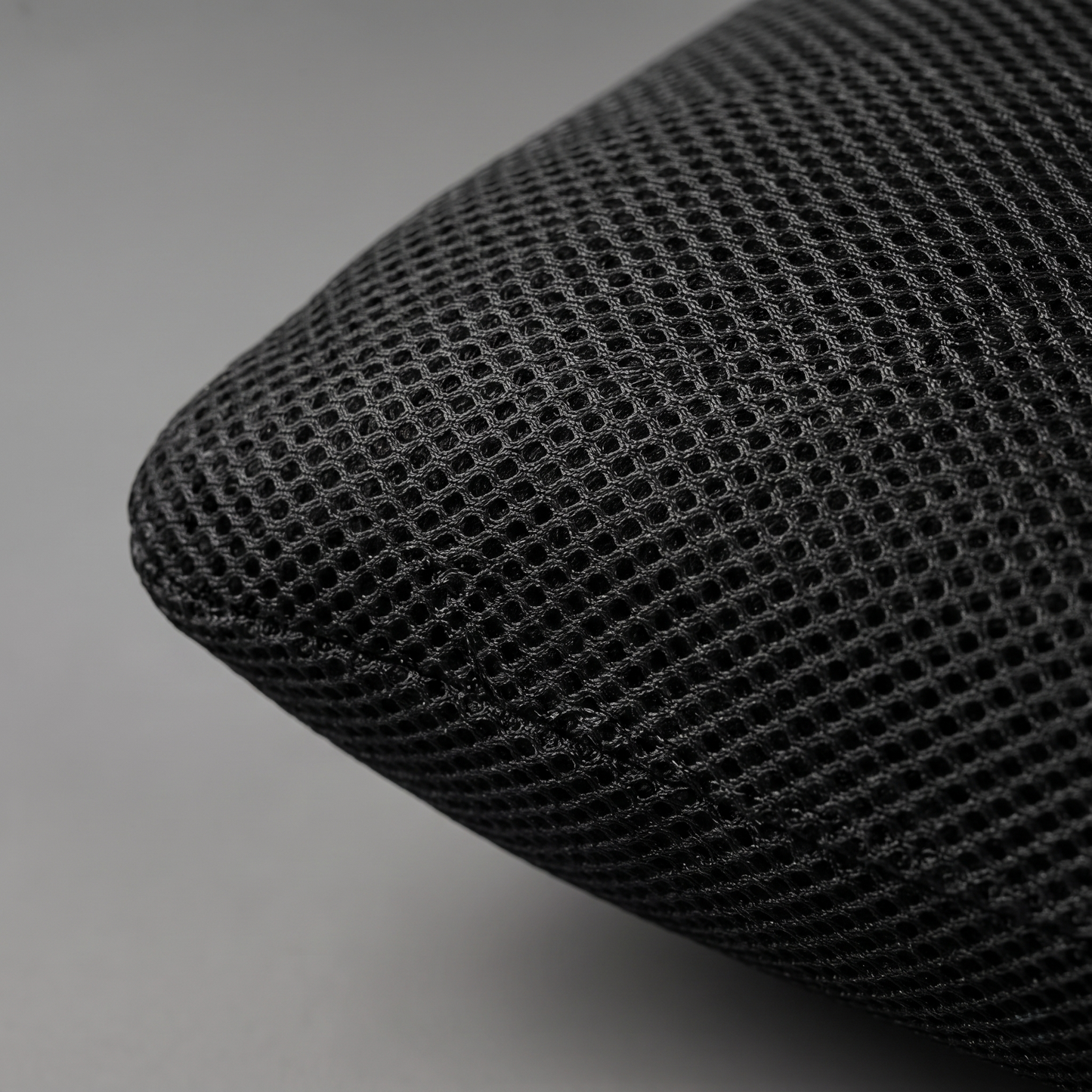 Contoured Memory Foam Seat Cushion with Breathable Mesh Cover