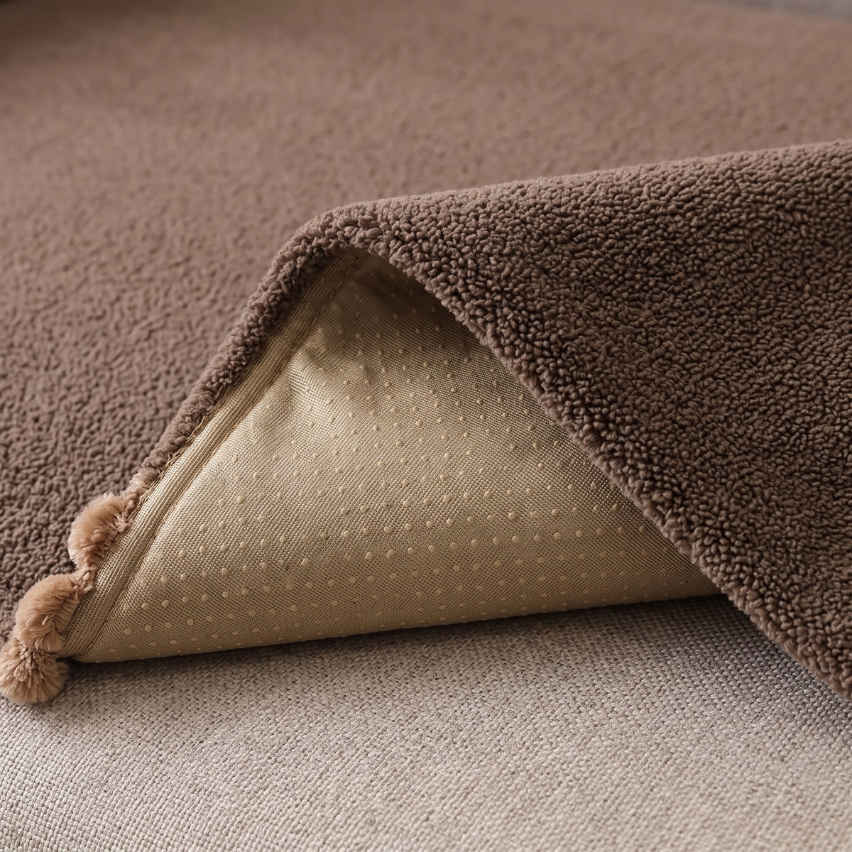 One-Piece Anti-Slip Sofa Cover with Textured Pom-Pom Trim