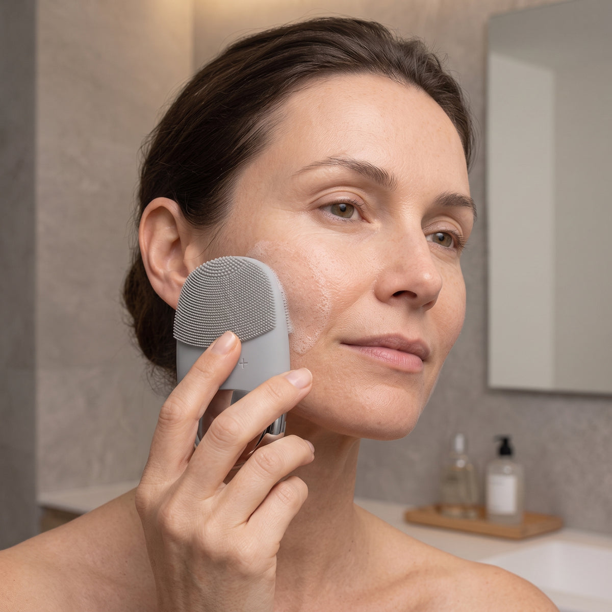Sonic Silicone Facial Cleansing Brush with Dual-Surface Design