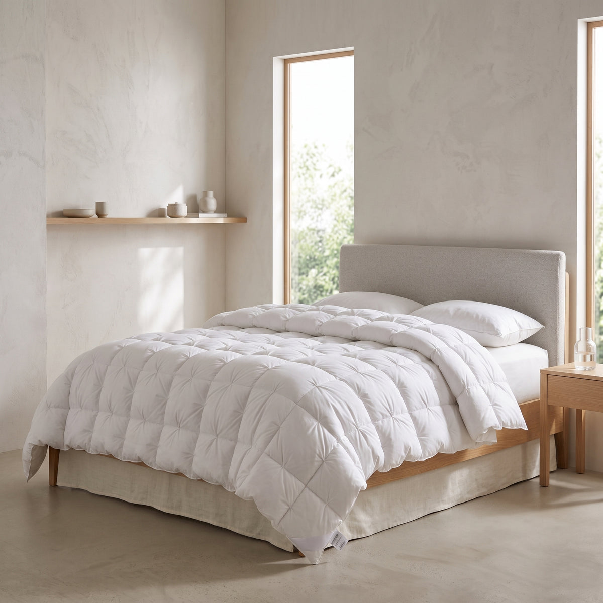 White Goose Down Pinch-Pleated Winter Comforter