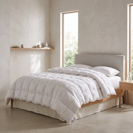 White Goose Down Pinch-Pleated Winter Comforter